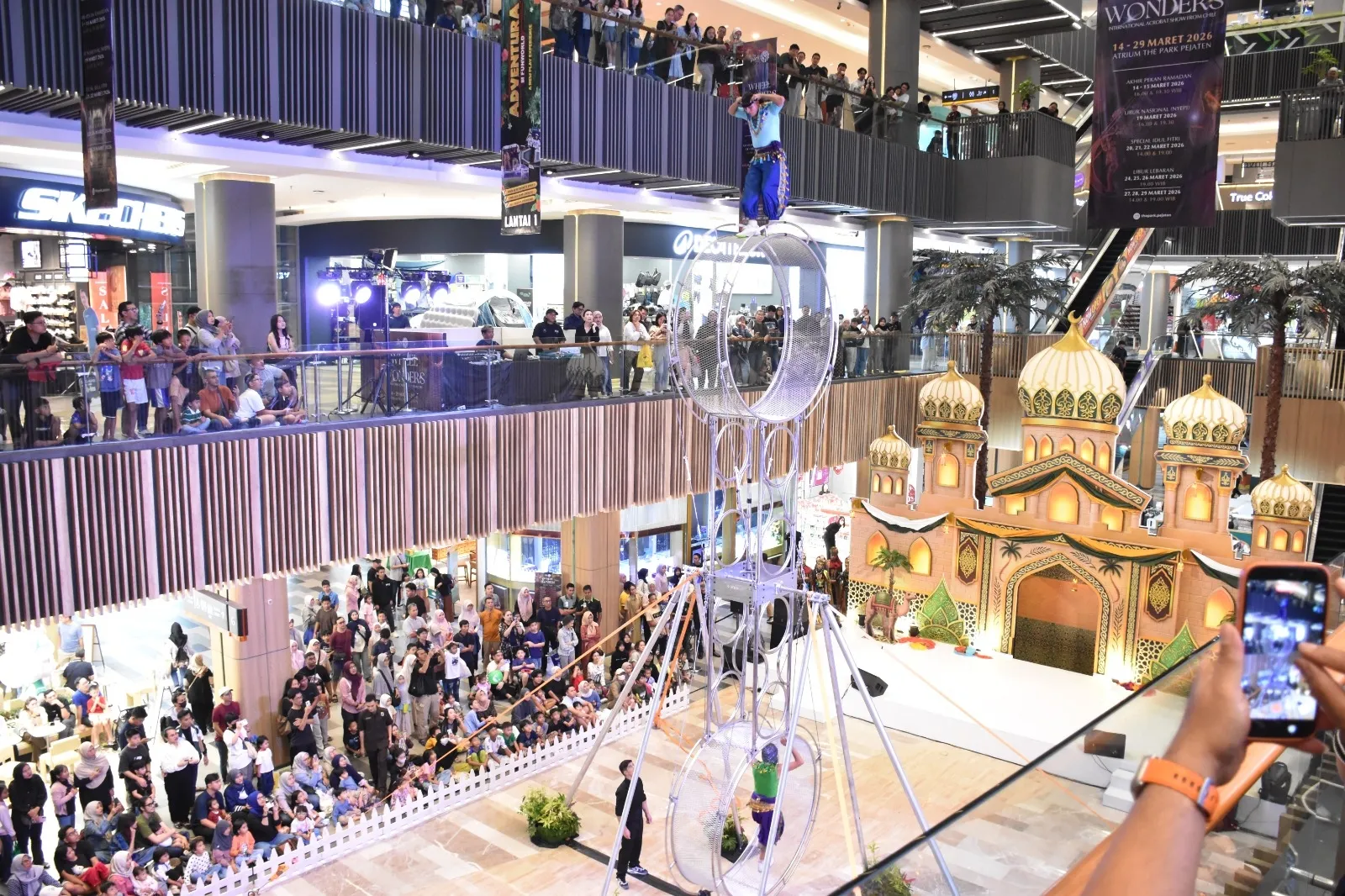 Akrobat Kelas Dunia © Istimewa