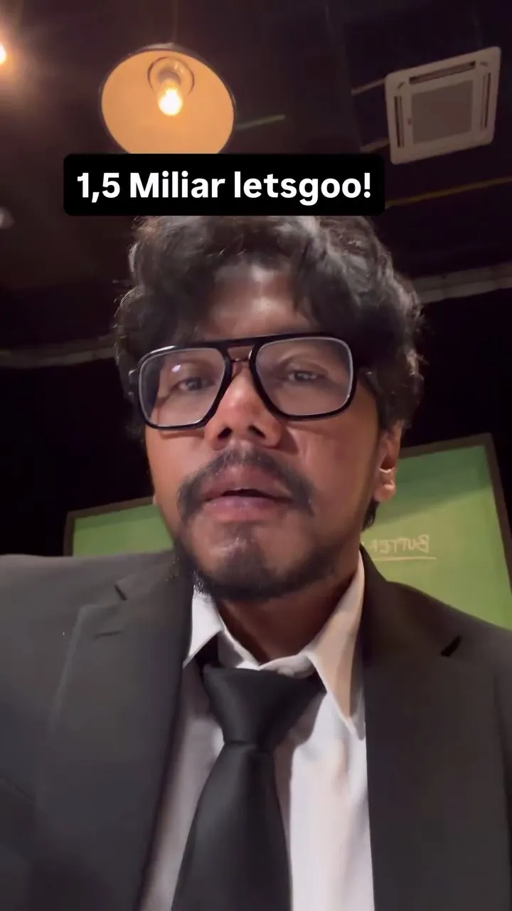 Ferry Irwandi Lakukan Penggalangan Dana Korban Banjir dan Tanah Longsor Sumatera  (credit: Instagram.com/irwandiferry/)