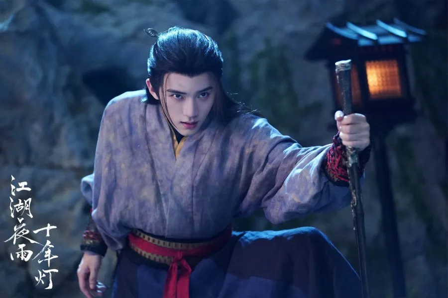 Aksi latihan Zhou Yiran yang totalitas sebagai Mu Qingyan (credit:mydramalist)