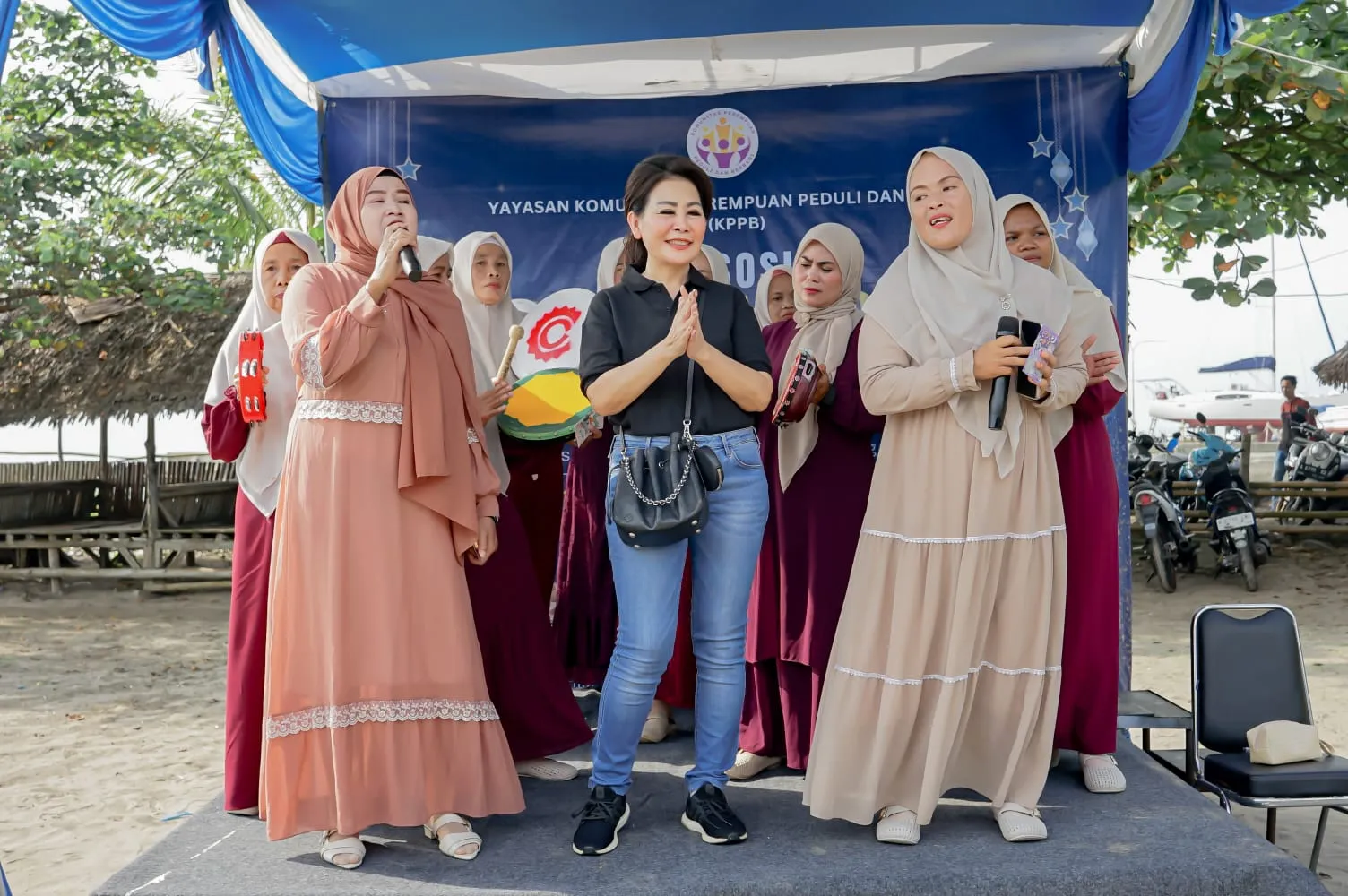 Panggung Hiburan (credit: istimewa)