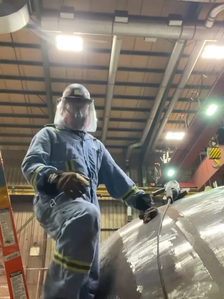 Tengku Firmansyah Bekerja © instagram.com/tengku_firmansyah