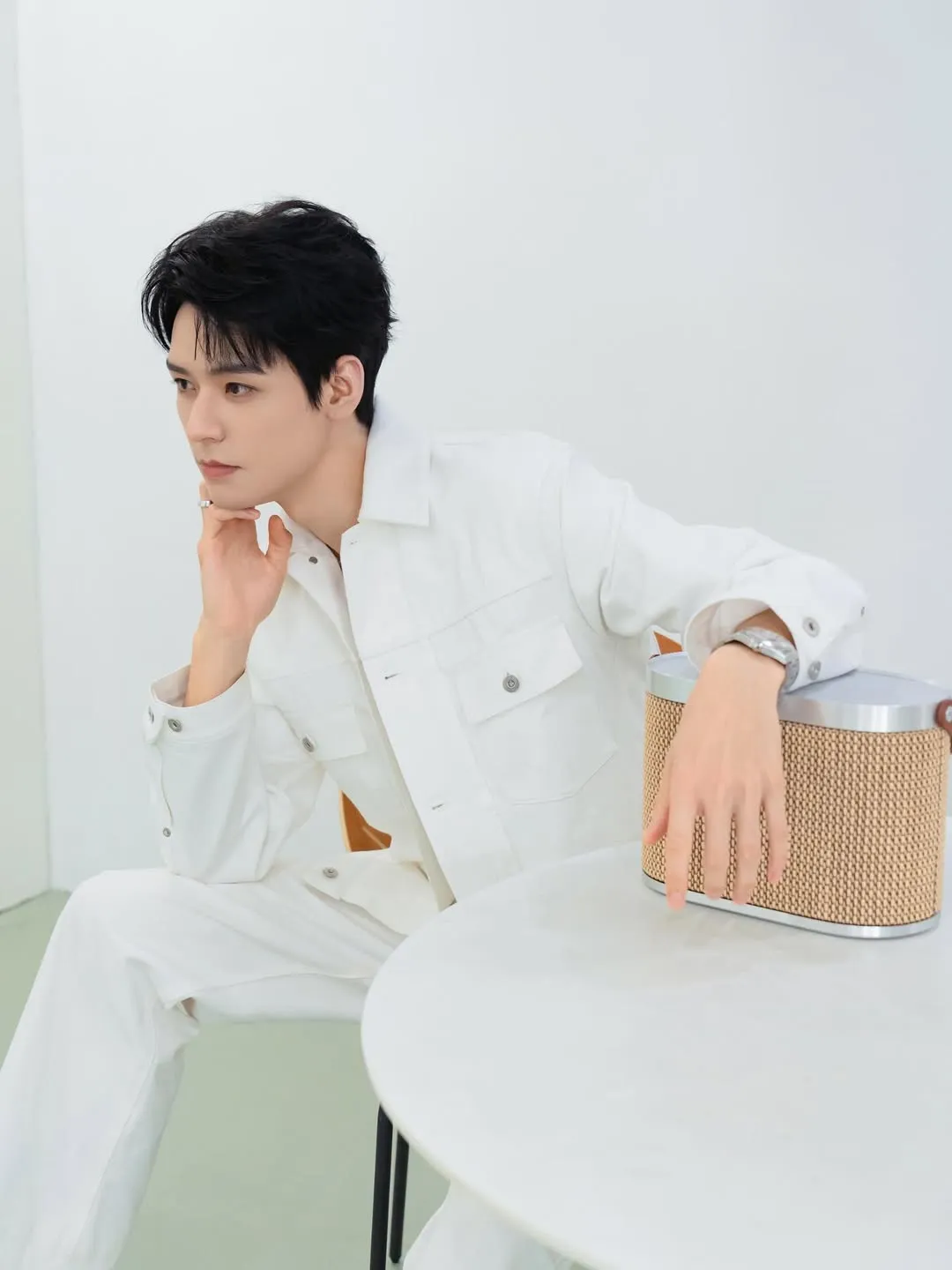 Gong Jun Pilih Buka Studio Sendiri (Credit: Instagram.com/gongjunhahaha)