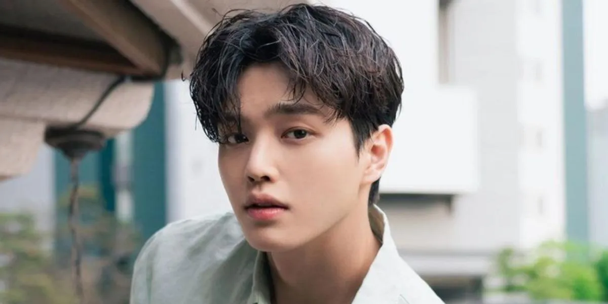 Song Kang: Pangeran Romantis yang Terjebak Peran Monoton
