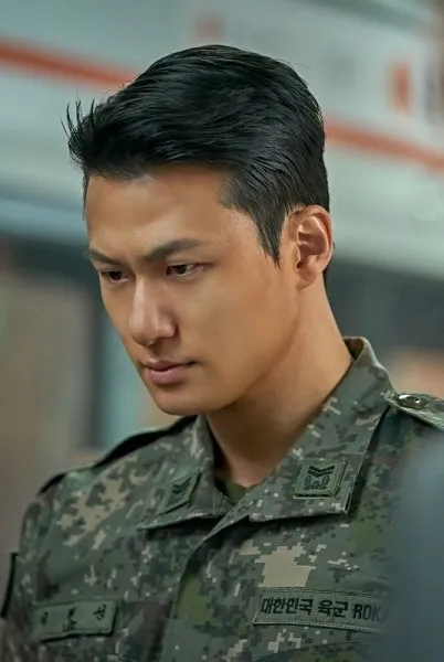 Shin Seung Ho (credit: instagram.com/seungho__shin)