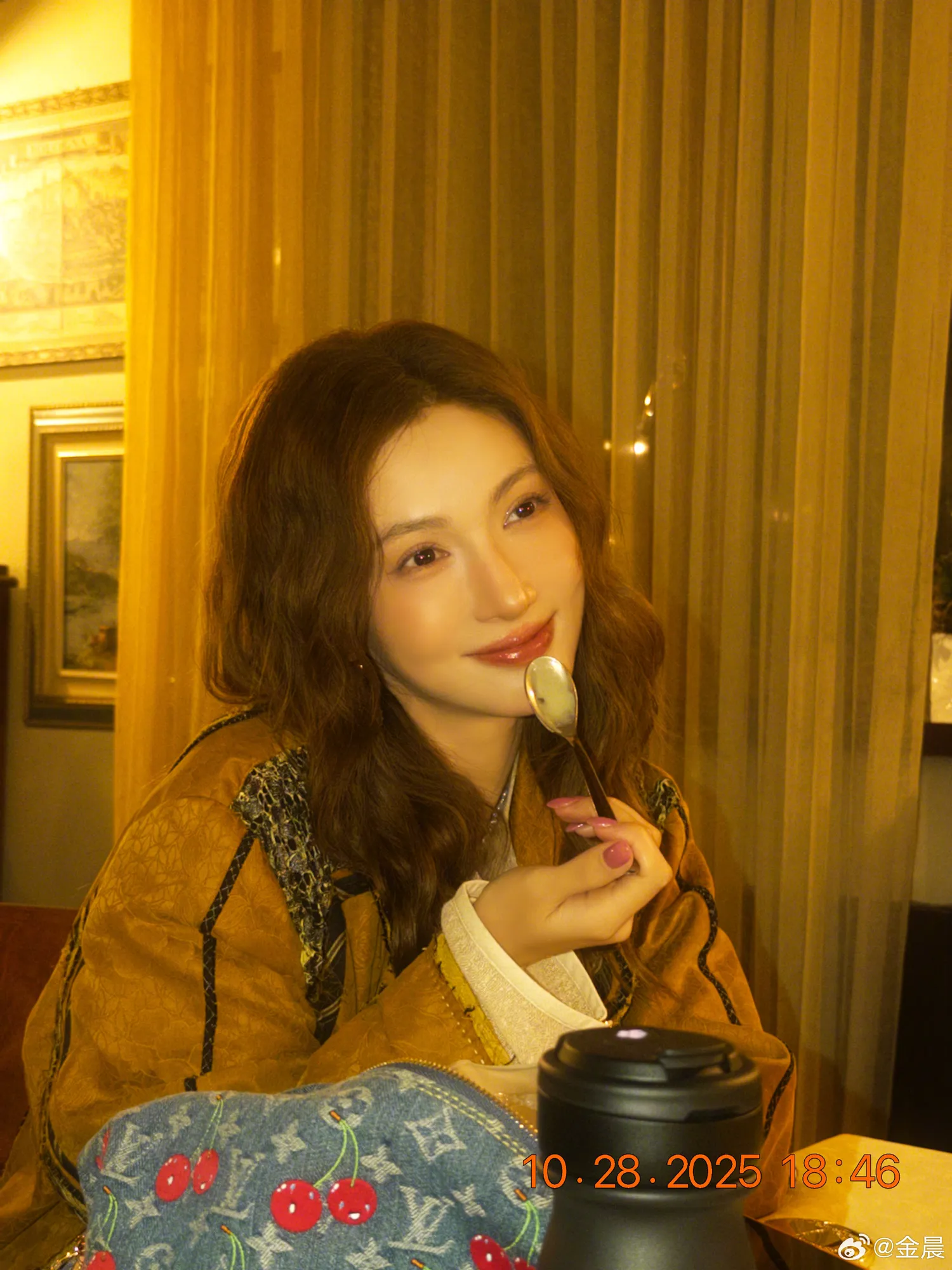 Gina Jin dikabarkan jadi pelaku tabrak lari yang kabur (credit:weibo)