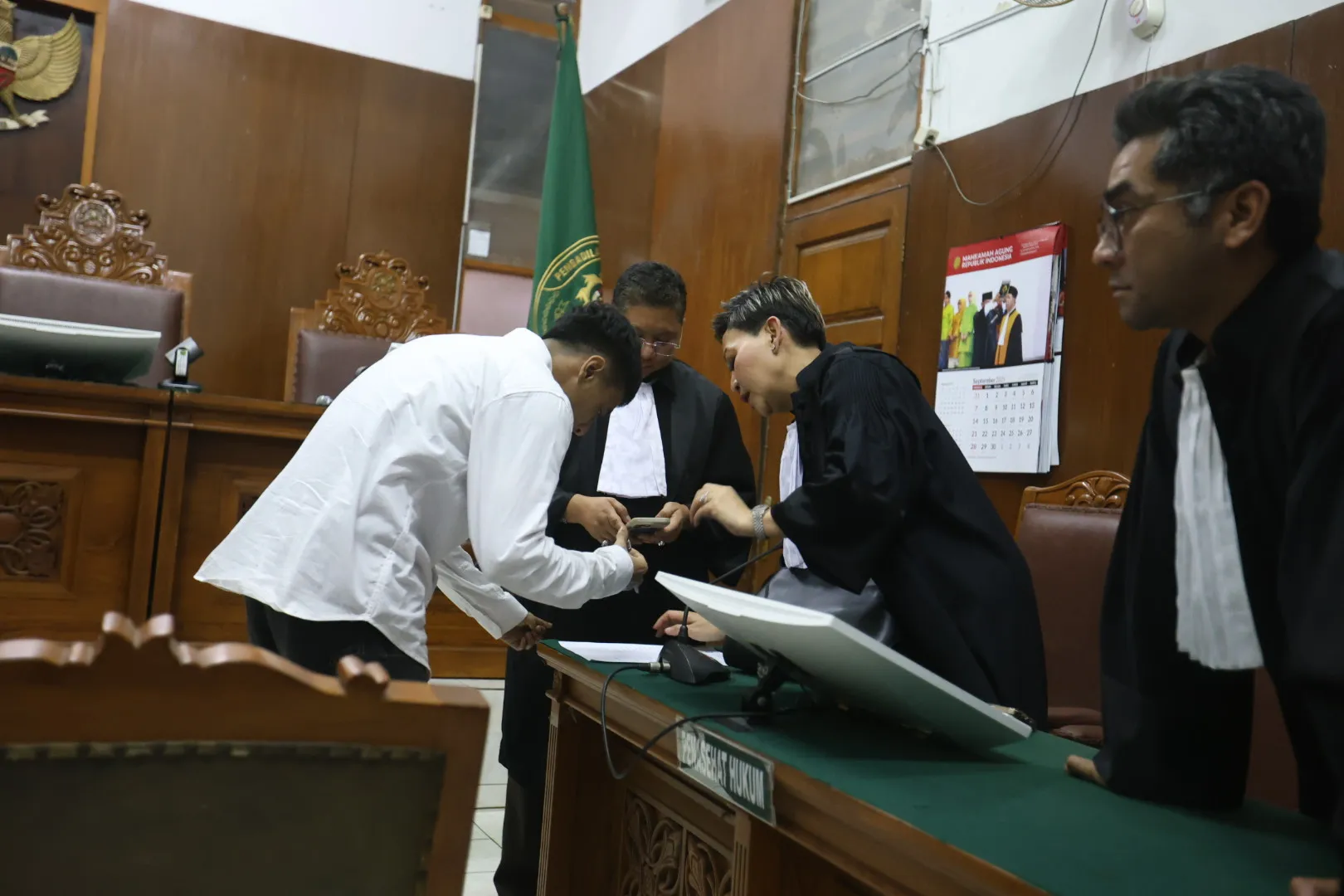 Vadel Badjideh di Ruang Sidang (cr:KapanLagi.com/Budy Santoso)