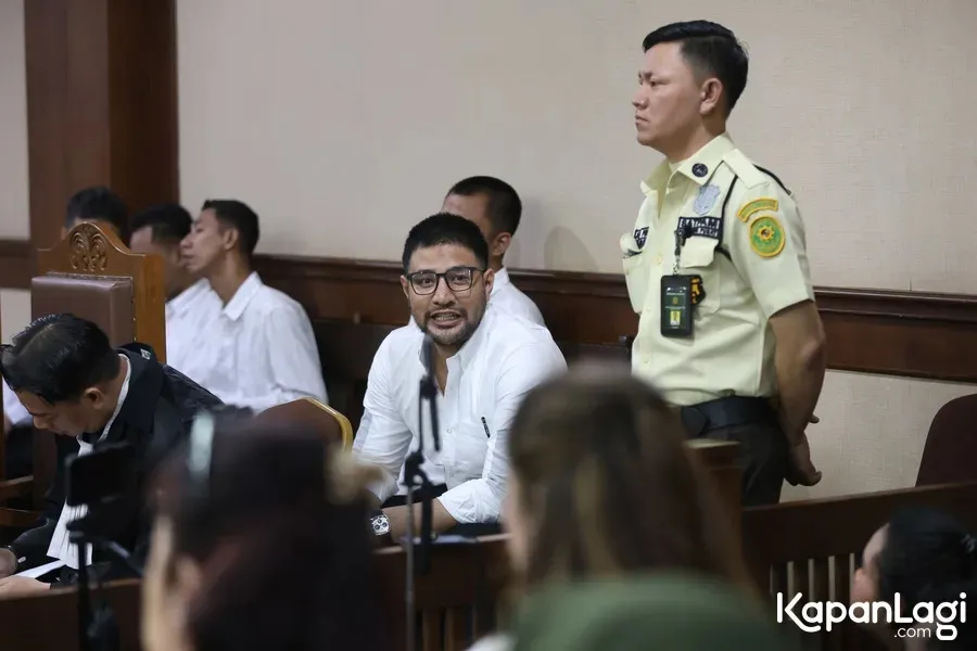 Ammar Zoni bicara di depan mic Â© KapanLagi.com/Budy Santoso