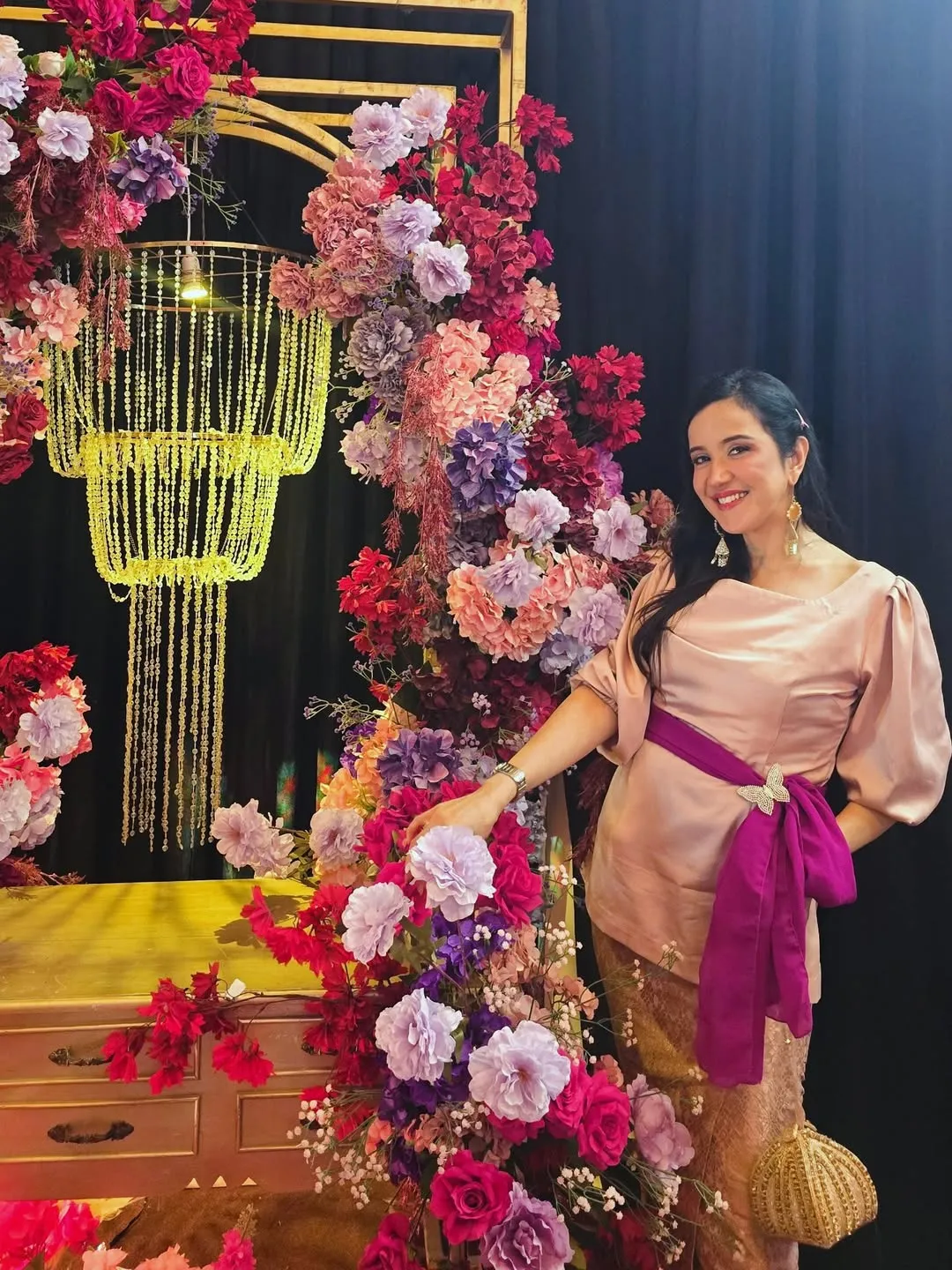 Andy Soraya Bandingkan Kasus Denada dengan Dirinya Dulu (credit: instagram/andisorayabeatrix)