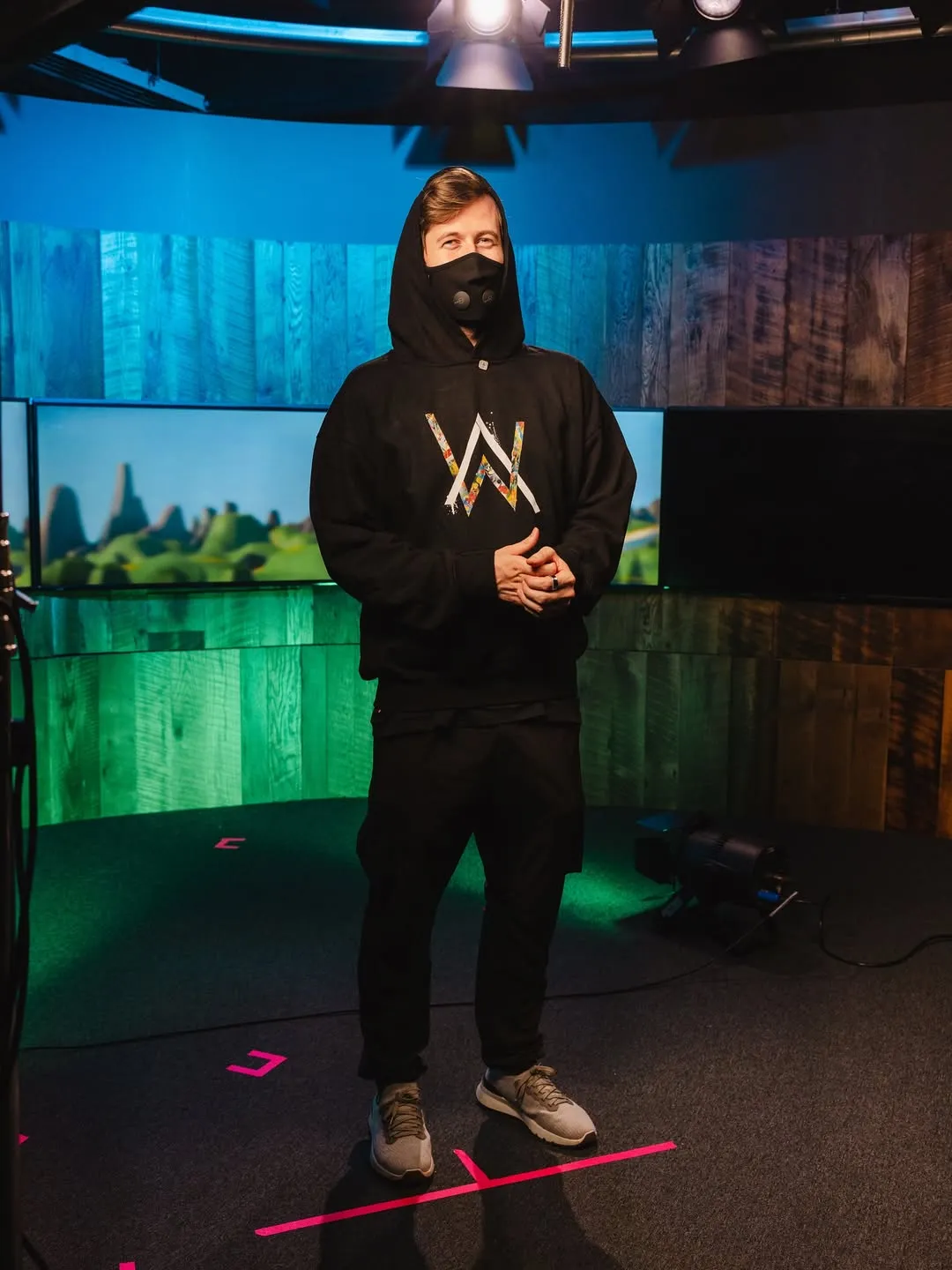 Arti dan Makna Lagu Alan Walker - On My Way (credit: instagram/alanwalkermusic)