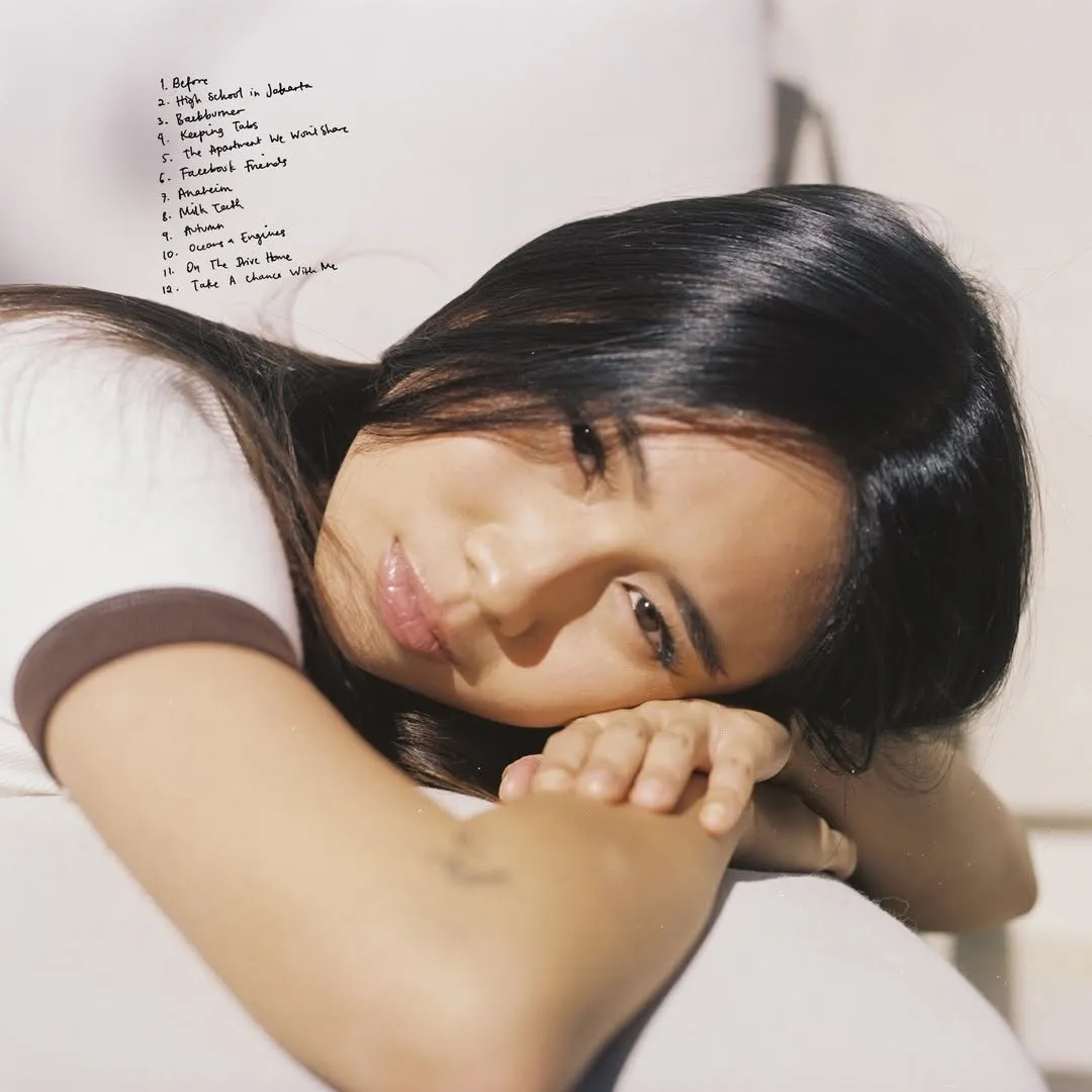 Makna lagu Anaheim NIKI menggambarkan cinta yang belum sembuh (credit:instagram.com/nikizefanya)