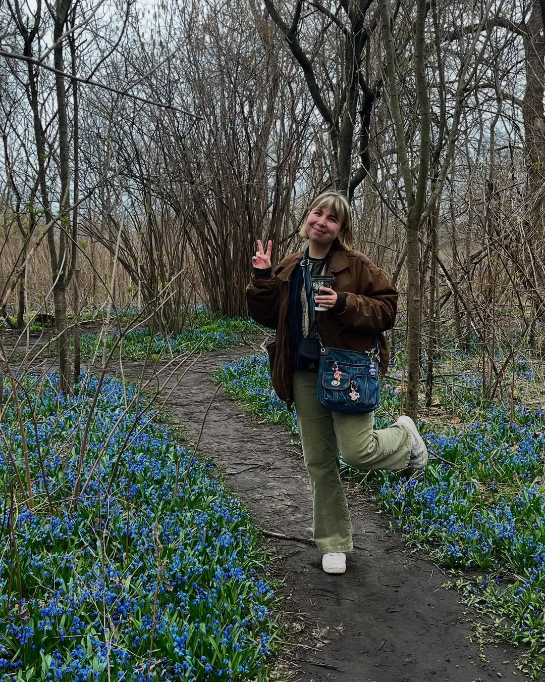 Arti dan Makna Lagu Beach Bunny - Prom Queen, Krisis Kepercayaan Diri ...