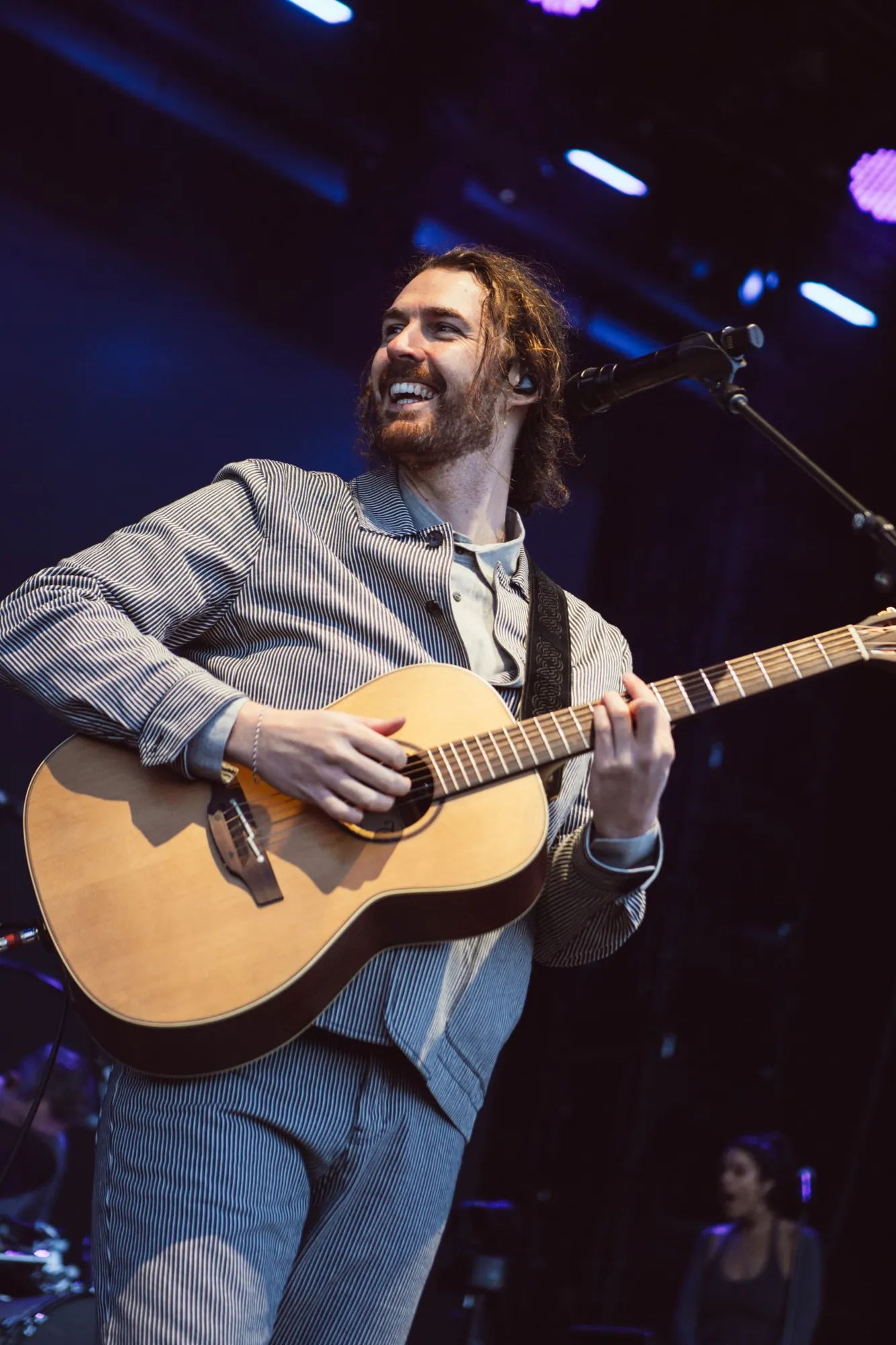 makna lagu From Eden Hozier/cr: x @hozier