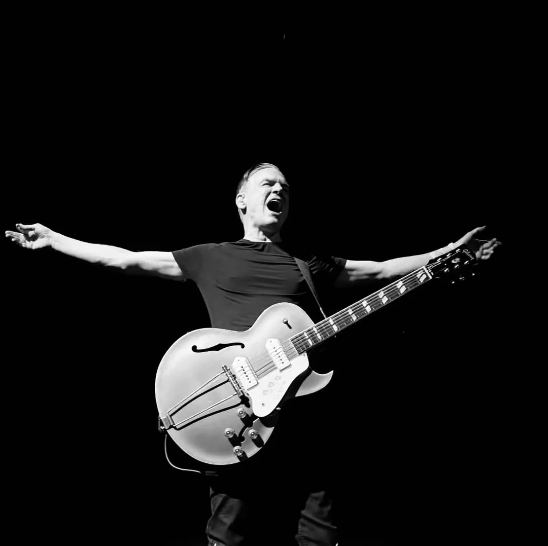 Lirik Lagu Heaven Bryan Adams 