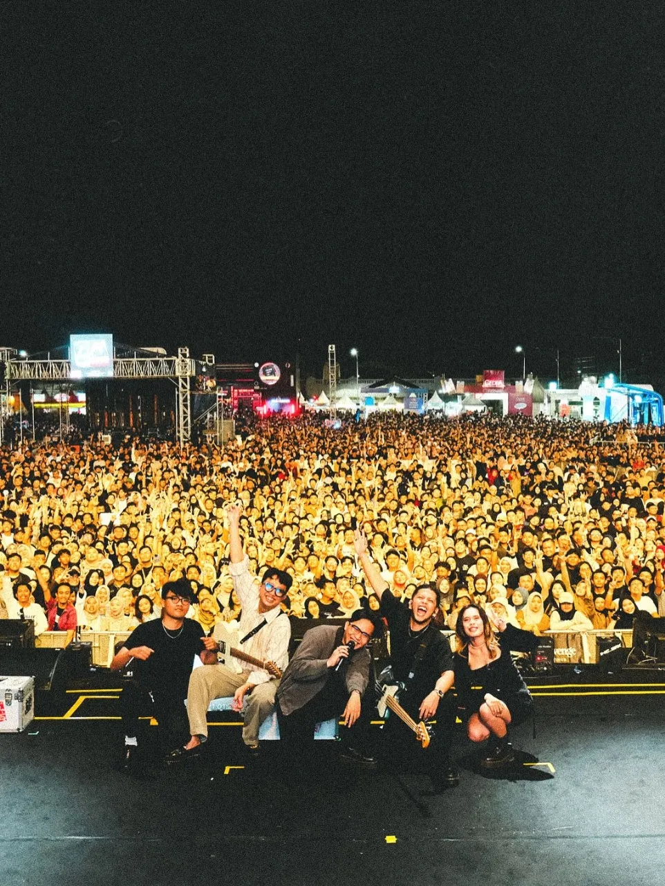 Lagu Jakarta Hari Ini yang menyimpan banyak pesan (credit:instagram.com/forrevengeofficial/r_adiredja)