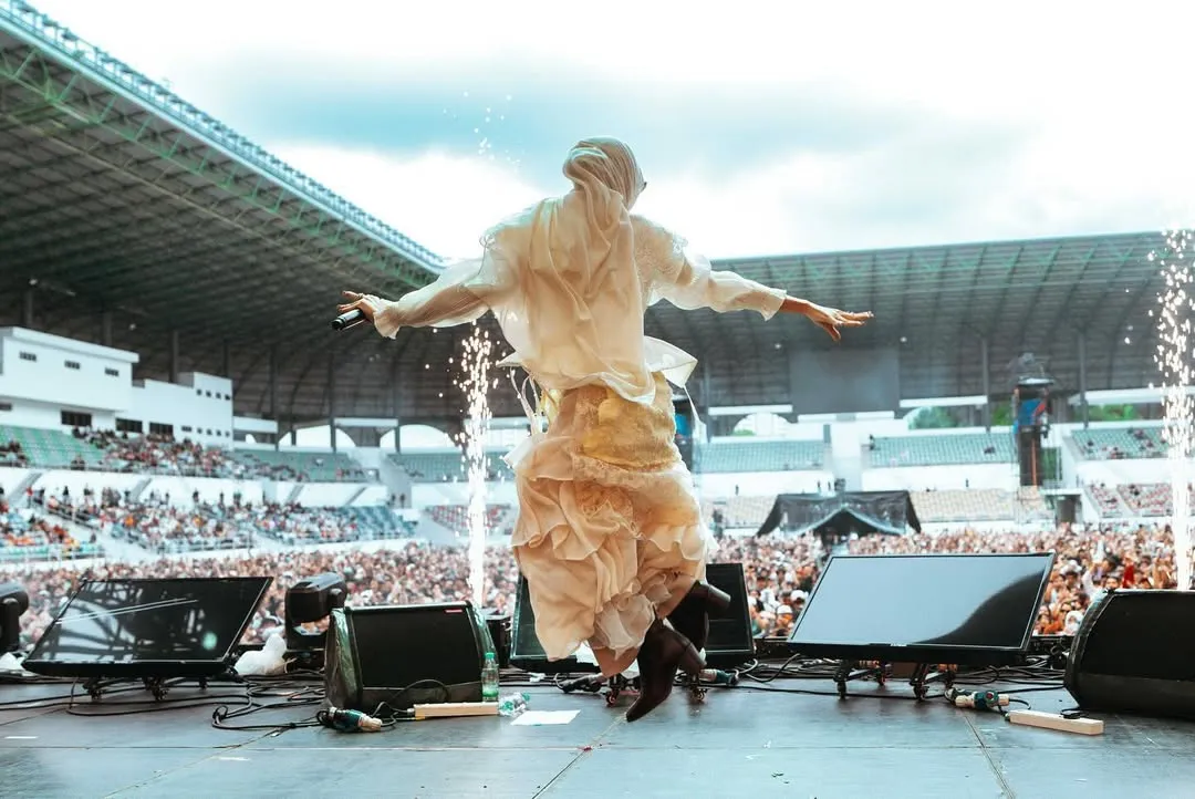 Makna lagu Kembali Pulang yang menyentuh tentang rindu (credit:instagram.com/fbyputrinc/sikecilcebestudio)