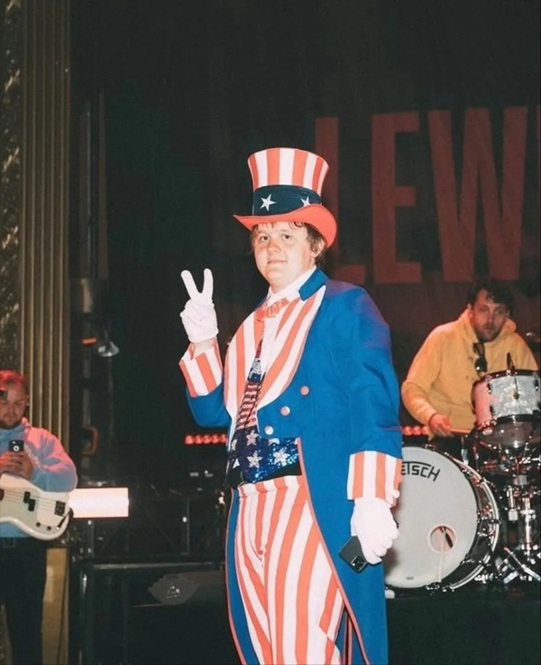 Arti dan Makna Lagu Lewis Capaldi – Someone You Loved (credit: instagram/lewiscapaldi)