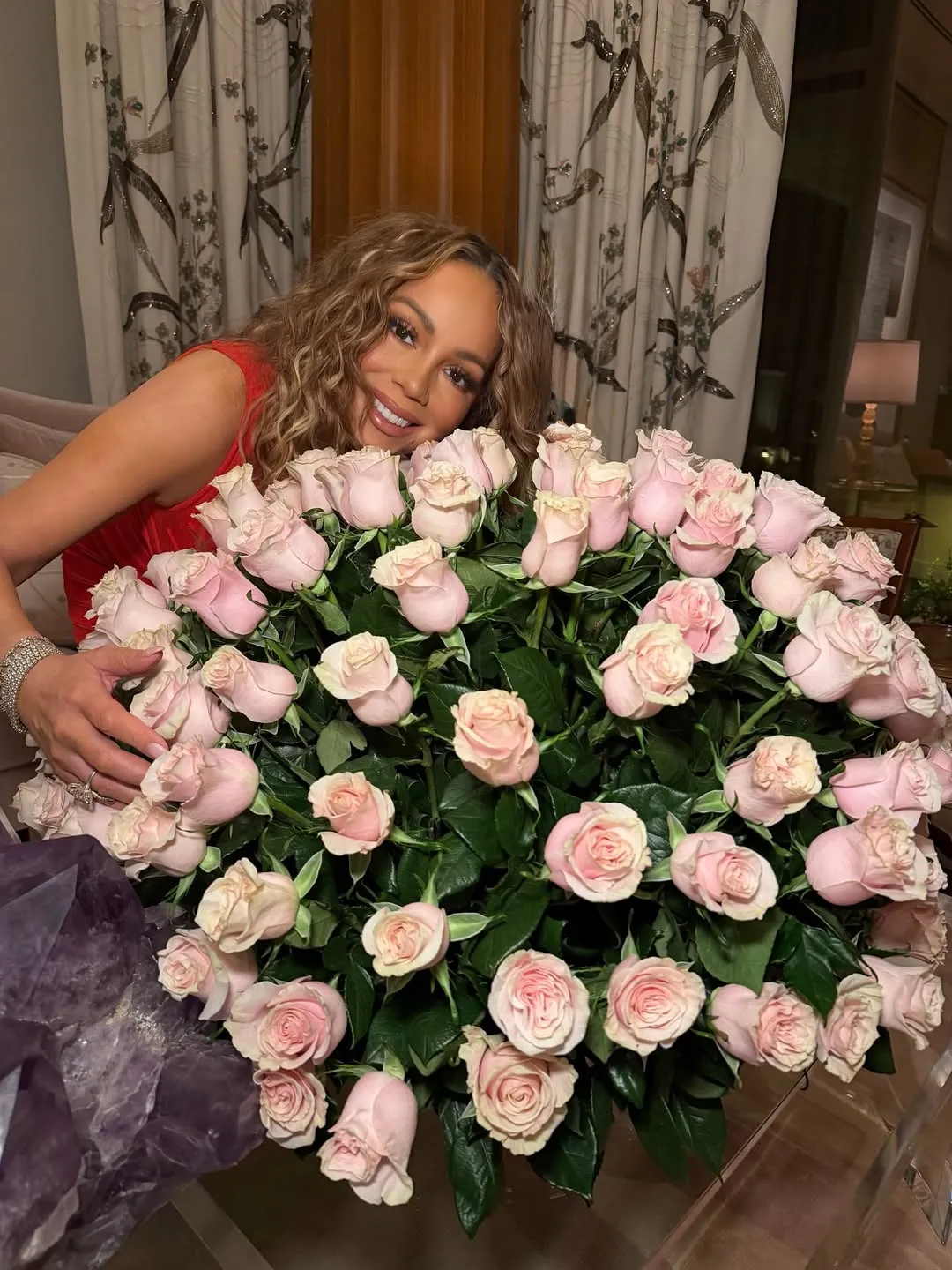 Arti dan Makna Lagu Mariah Carey - thank god i found you (credit: instagram/mariahcarey)