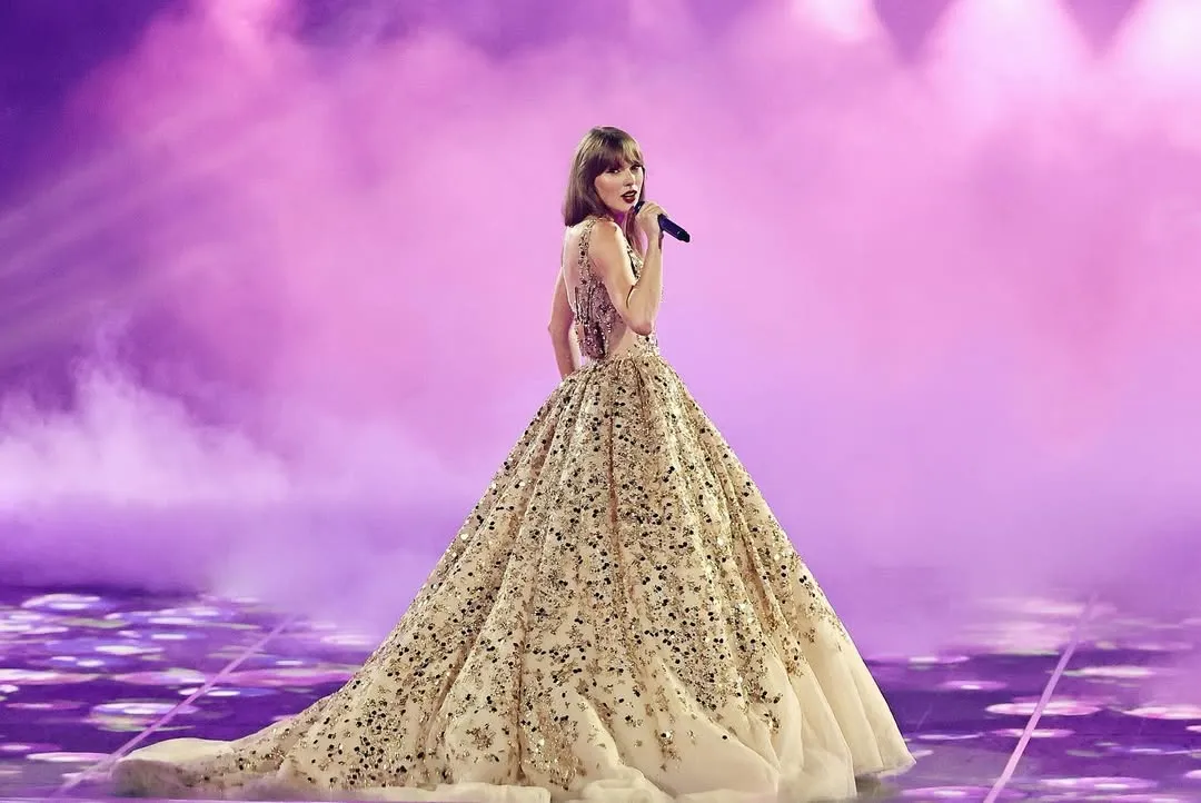 lagu Message In A Bottle Taylor Swift/cr :instagram @taylorswift