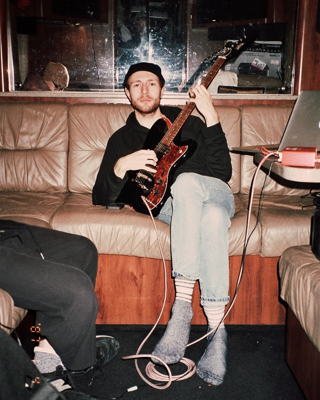 Arti dan Makna Lagu Novo Amor - colourway (credit: instagram/novoamor)