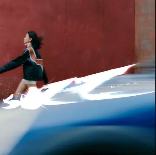 Lirik Lagu 'Paths' - NIKI (credit: Instagram.com/nikizefanya/)