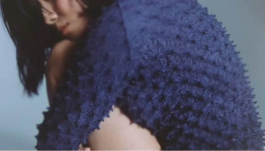 Pesan mendalam lagu Paths (credit: Youtube.com/NIKI)