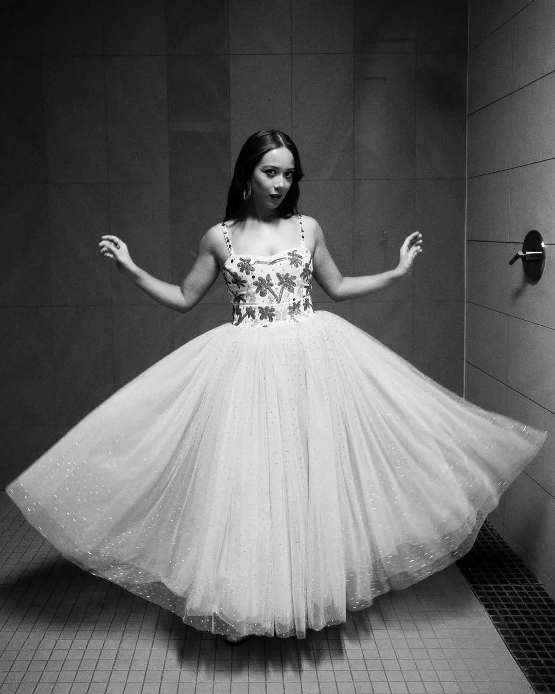 makna lagu Promise Laufey/credit: X @laufey