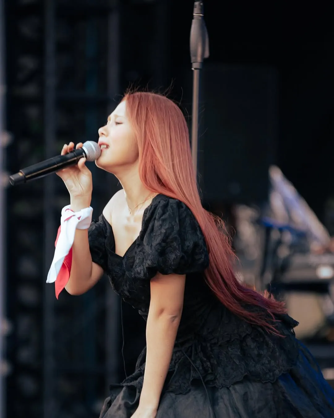 makna lagu Tapi Diterima Nadin Amizah/credit: instagram @cakecaine