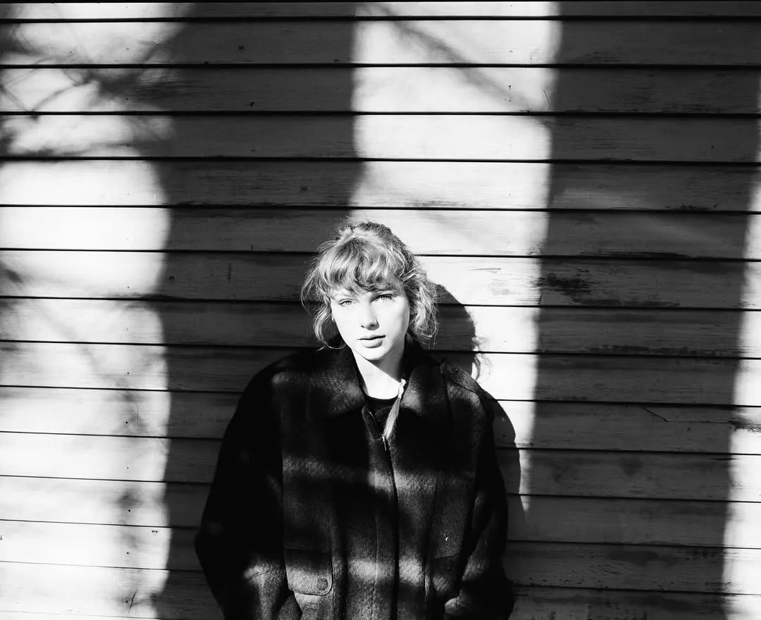 Arti dan Makna Lagu Taylor Swift - My Tears Ricochet (credit: instagram/taylorswift)