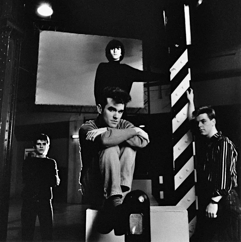 makna lagu There Is A Light That Never Goes Out/credit: Instagram @thesmithsofficial