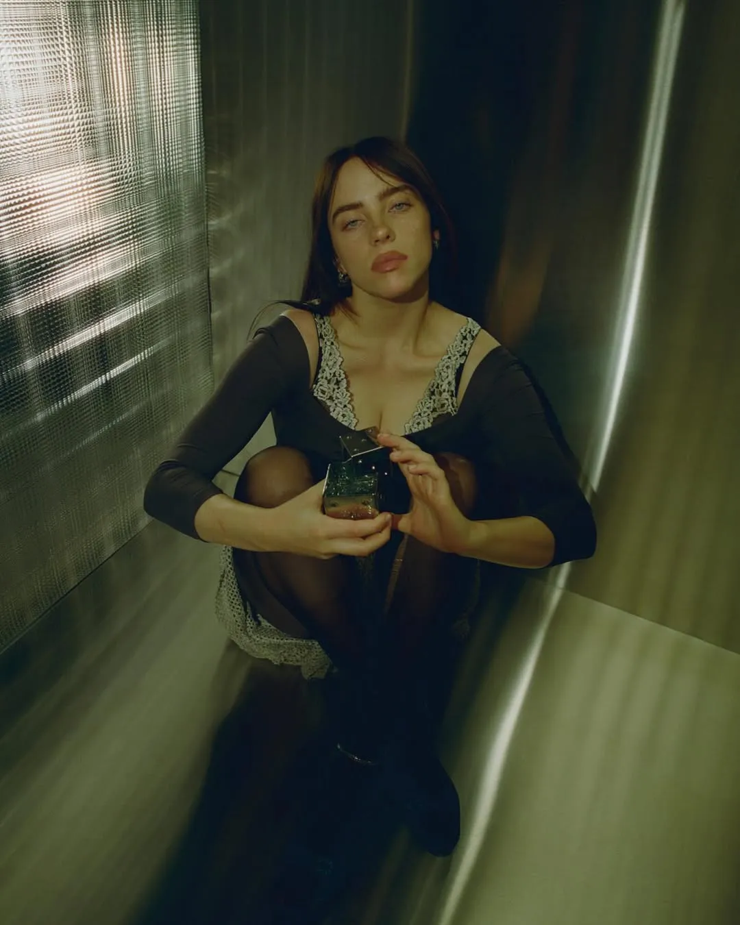 makna lagu TV Billie Eilish /cr: Instagram @billieeilish