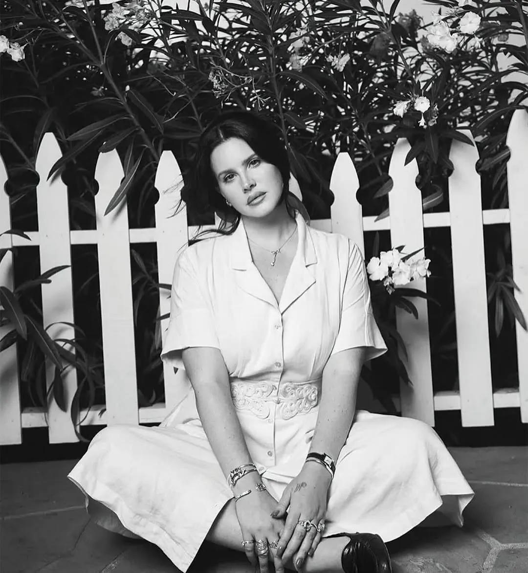 makna lagu West Coast Lana Del Rey/cr: Instagram @honeymoon