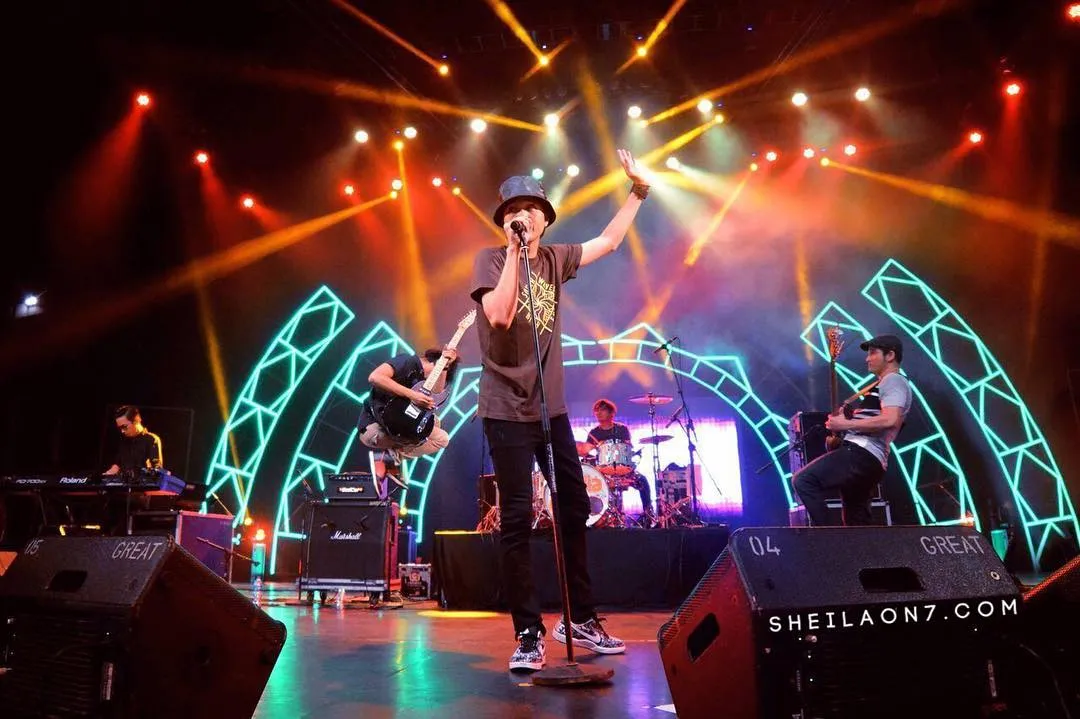 Sheila on 7 (credit: instagram/sheilaon7)