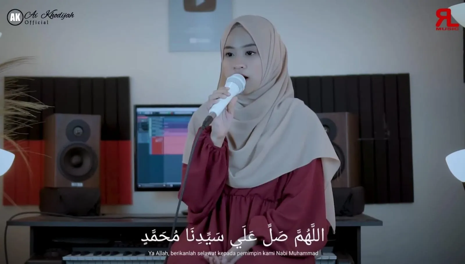 Makna Doa Perlindungan dalam Sholawat Asyghil (credit: Youtube Ai Khodijah Official)