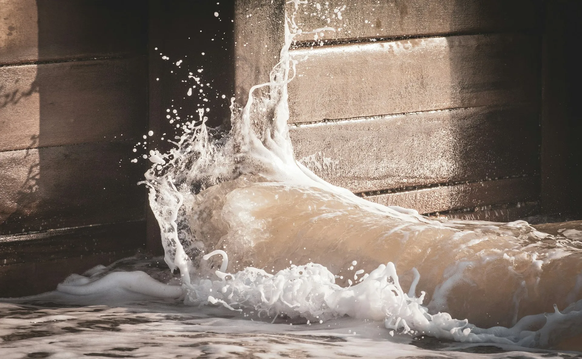 Air keruh (credit: Unsplash)