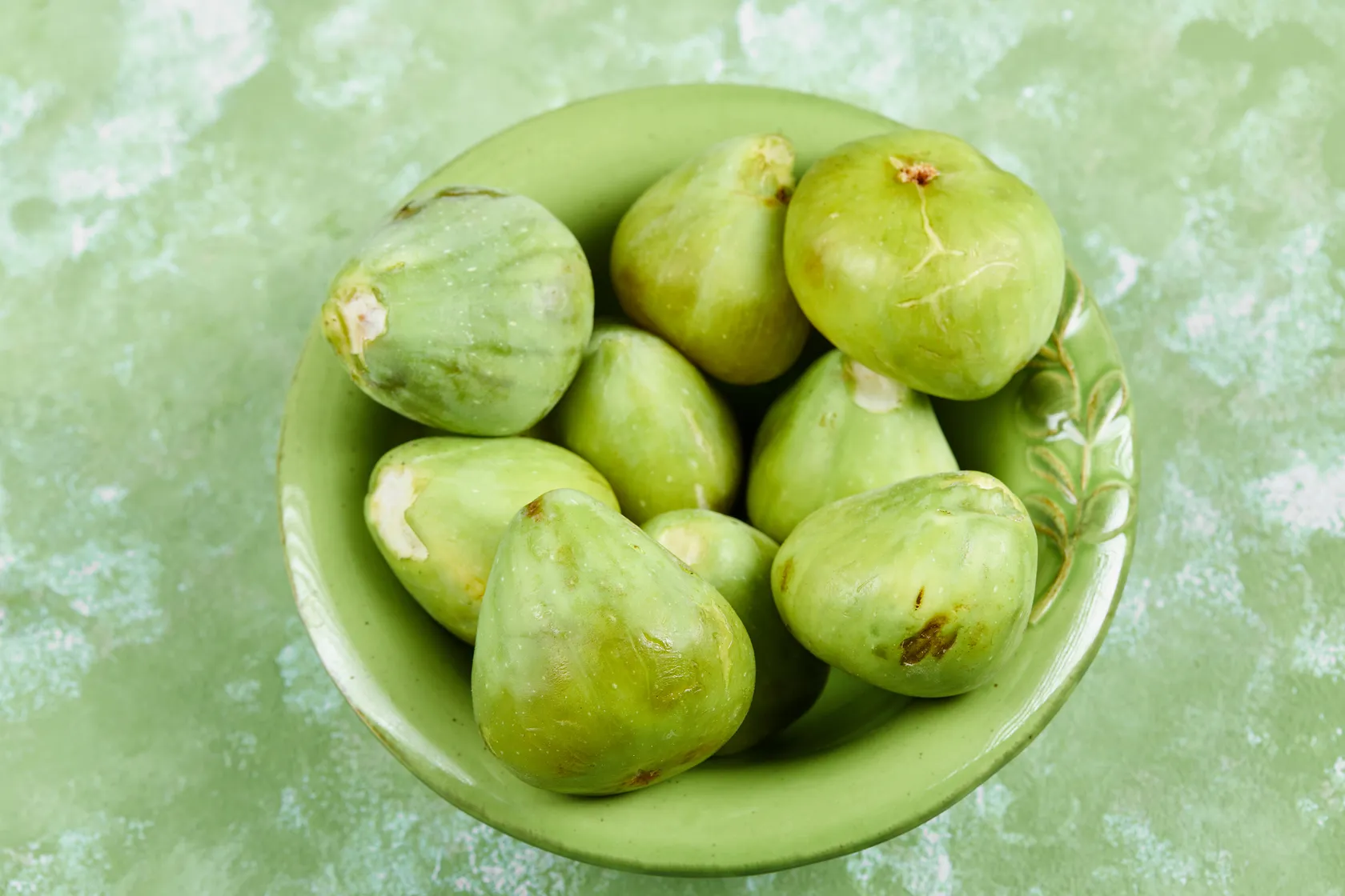 jambu mangkuk/image by freepik