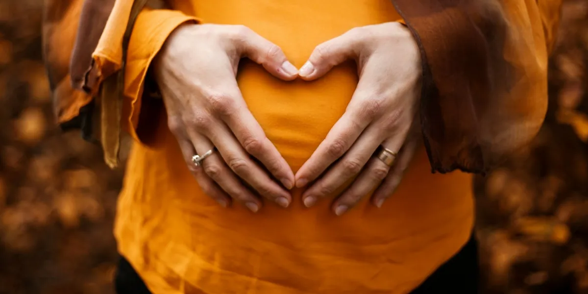 Pertanyaan Umum Seputar Mimpi Melahirkan Saat Hamil (credit:unsplash.com/id/@alice02)