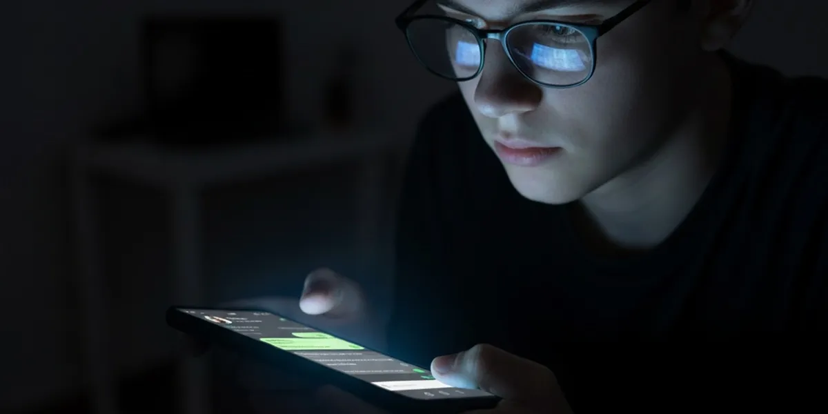 Variasi Mimpi Pacar Selingkuh di Sosmed dan Maknanya (c) Ilustrasi AI