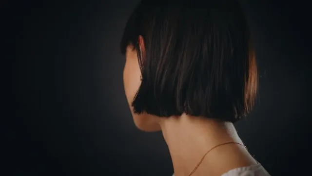 Mitos dan Fakta Seputar Mimpi Rambut Jadi Pendek Sebahu (c) unsplash.com