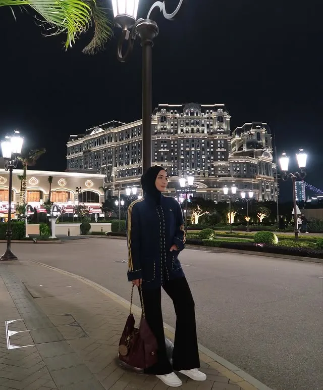 Gaya Kasual Berkelas Citra Kirana (credit: instagram/citraciki)