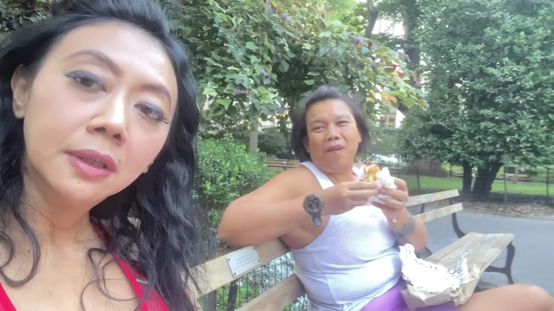 Sarapan di Taman Bersama Tika Panggabean