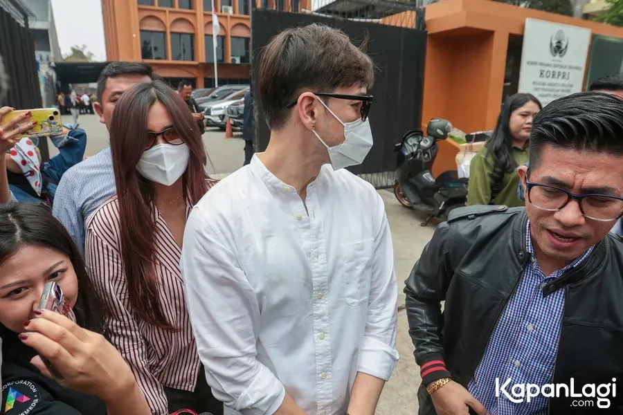 Audi Marissa dan Anthony Xie menemui wartawan © KapanLagi.com/Budy Santoso