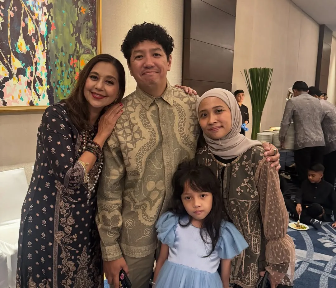 Ayu Azhari dan Perdana Batangaris (credit: instagram.com/ayukhadijahazhari)
