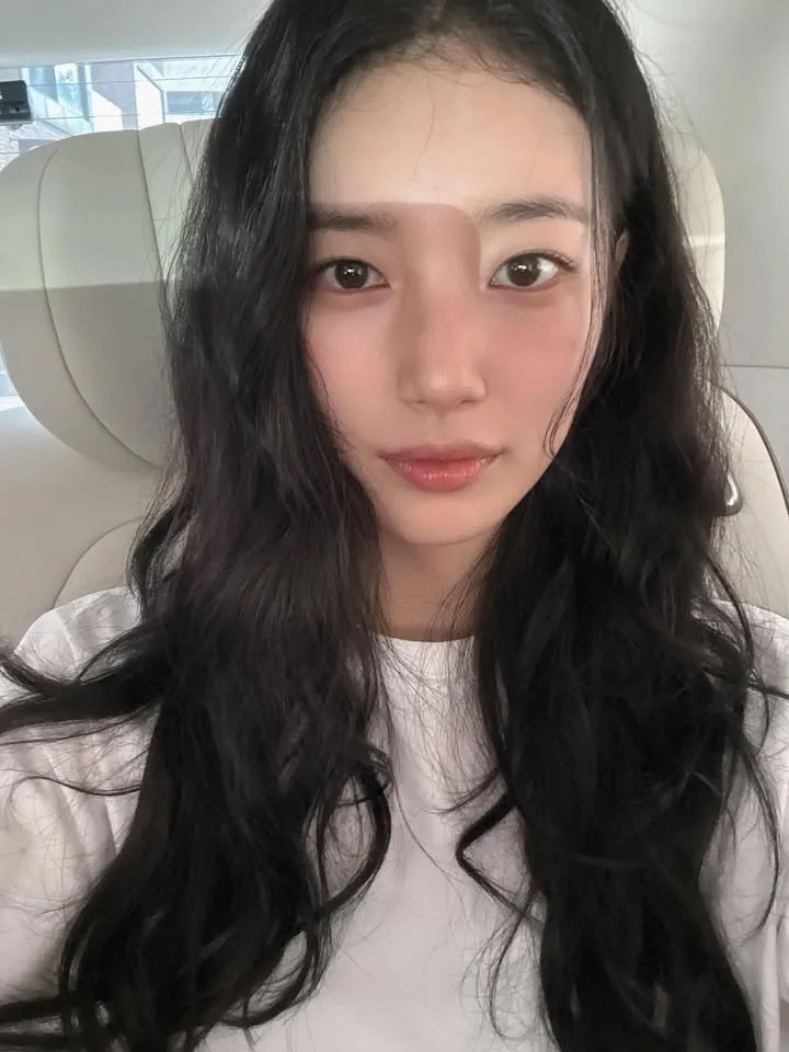Gaya Storm Shower Andalan Suzy