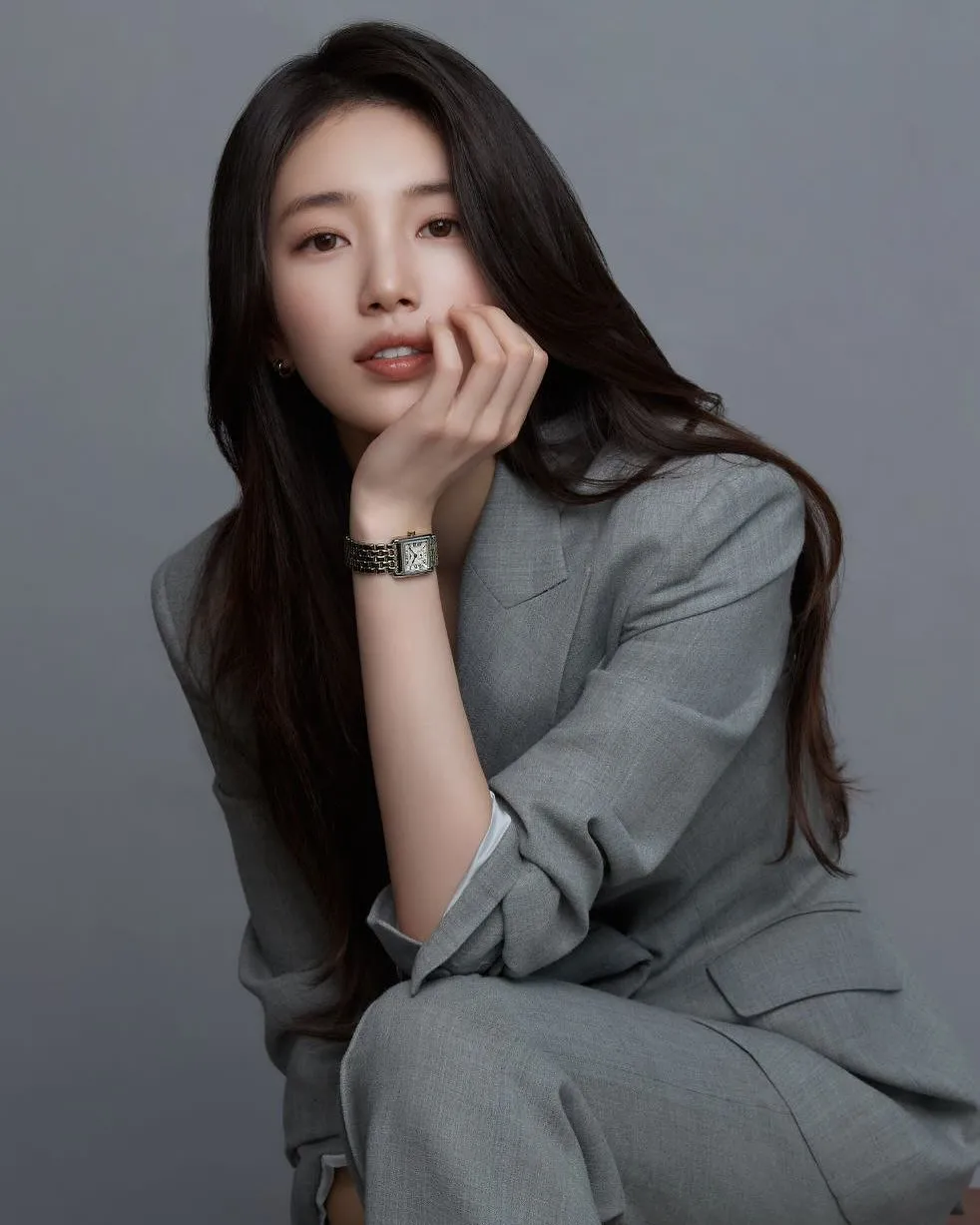 foto Bae Suzy/cr: Instagram @skuukzky