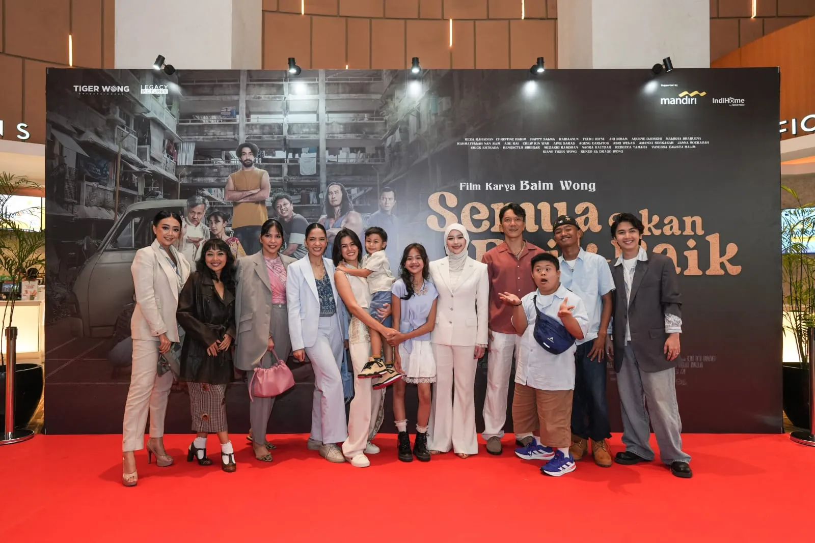 Red Carpet SEMUA AKAN BAIK-BAIK SAJA © KapanLagi.com/Fikri Alfi Rosyadi