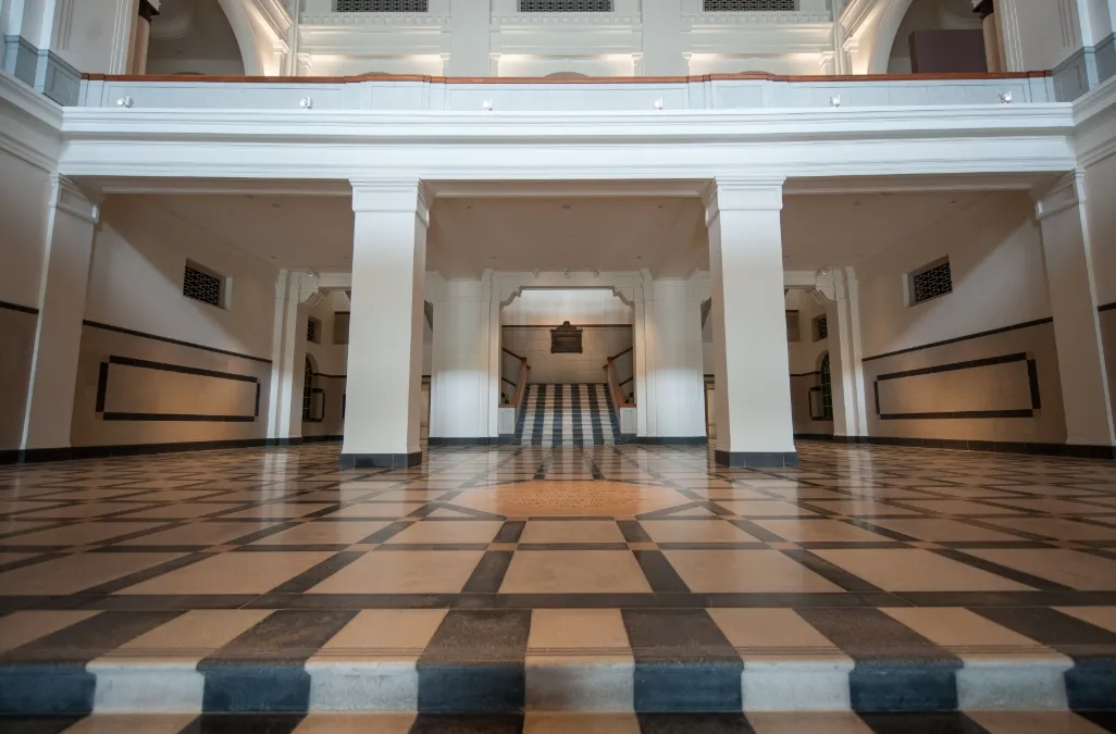 Explore bangunan bersejarah di Singapura! (Sumber: National Gallery Singapore)