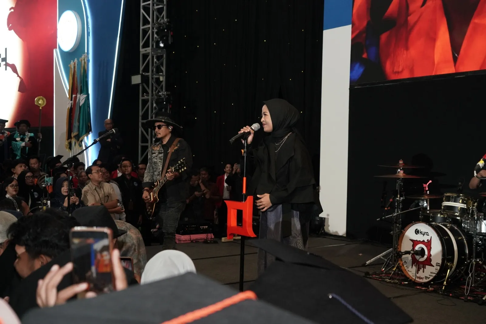 KOTAK © instagram.com/kotakband_