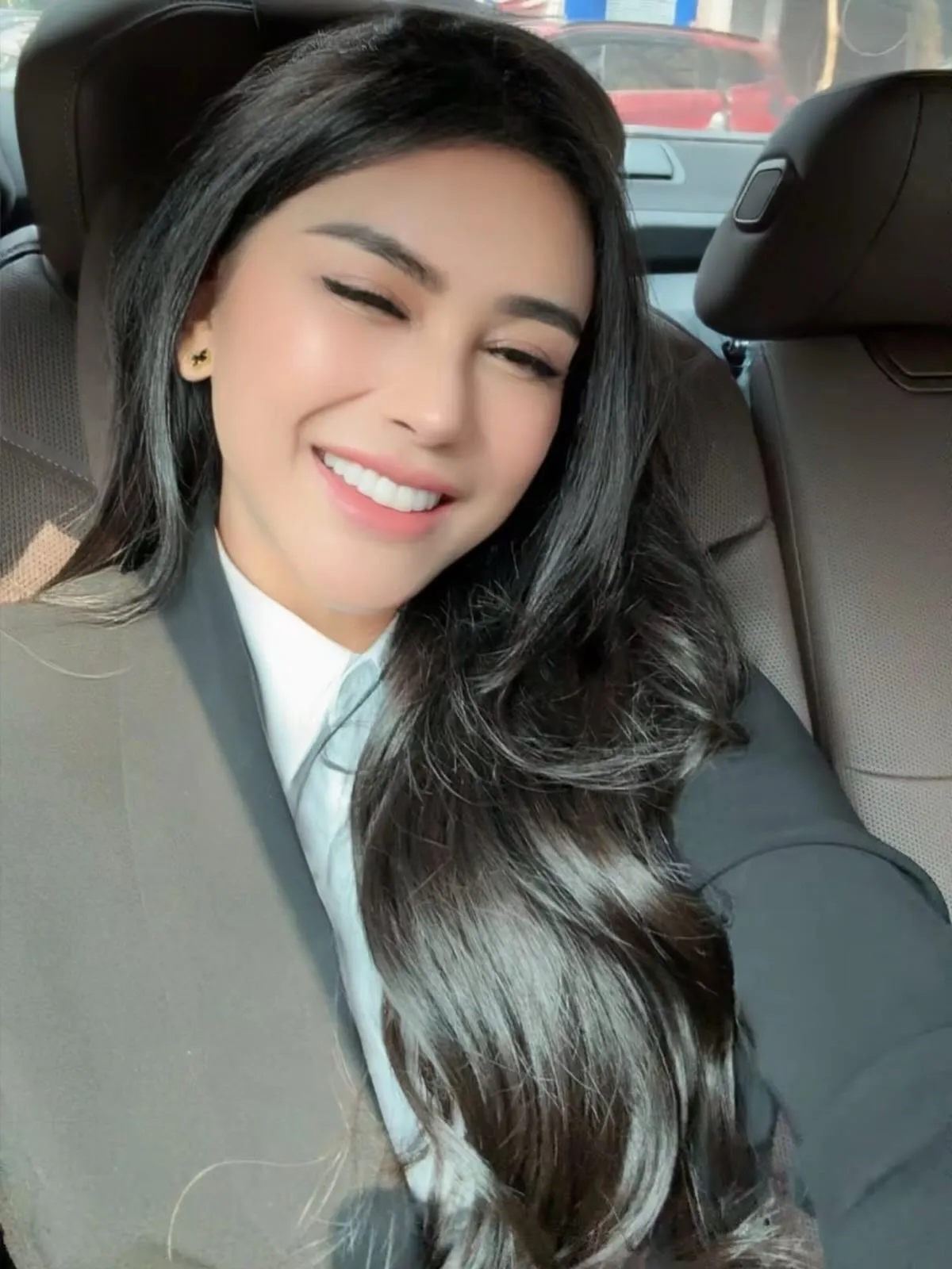 instagram.com/bebizie