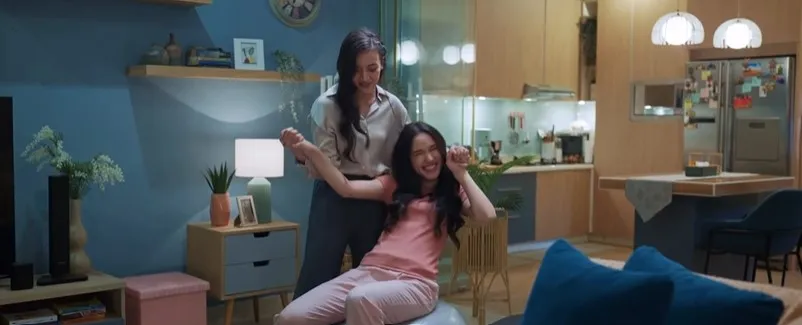 instagram.com/arya.saloka)