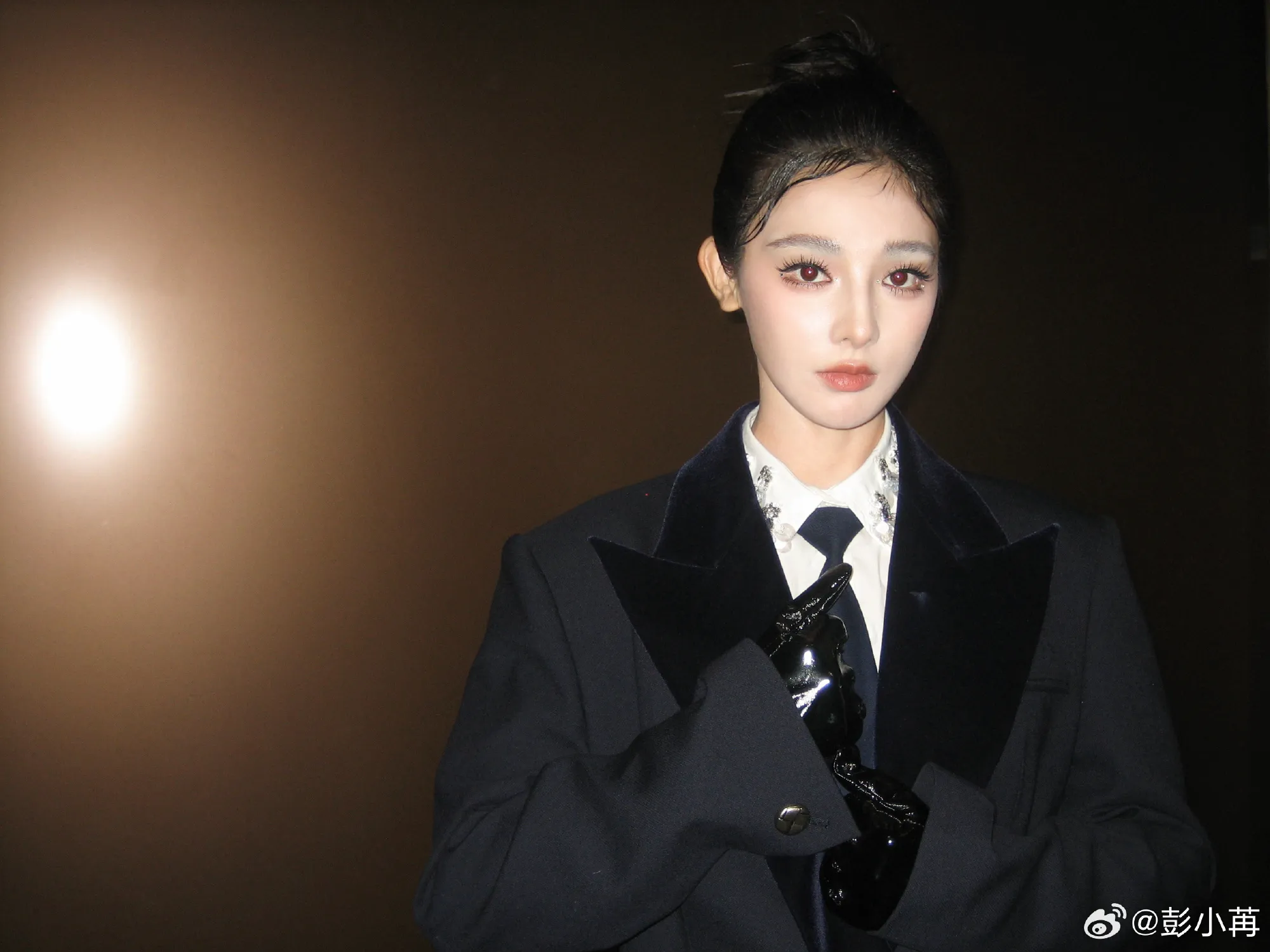 Peng Xio Ran maafkan fans yang komentar iseng padanya (credit:weibo)